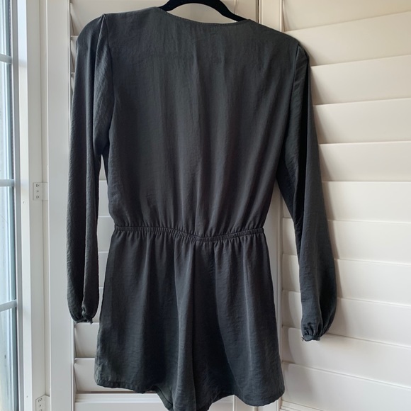Princess Polly silk dark grey romper - Picture 2 of 5